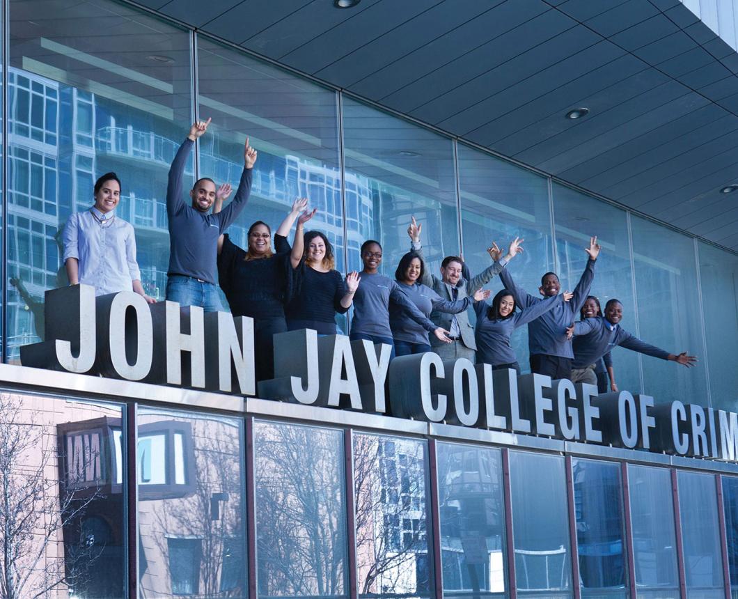 Students near JJ sign